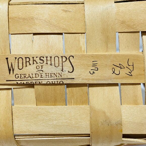 1992 Henn Basket Welcome to the World Pink Blue Bands Woven Signed Handles FLAW - Picture 9 of 11